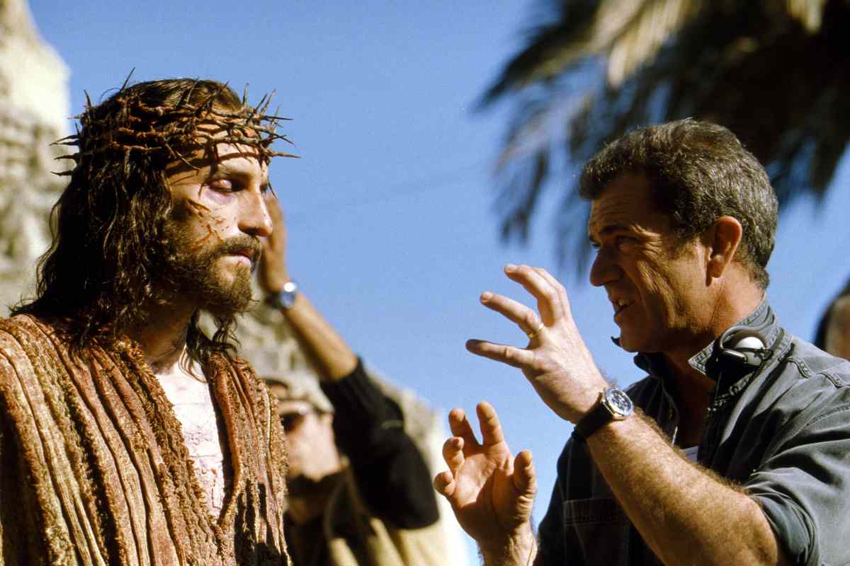 Jim Caviezel e Mel Gibson sul set de La passione di Cristo